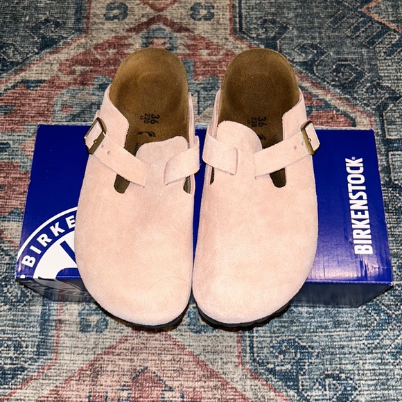 Birkenstock Shoes - Birkenstock Boston in Light Rose